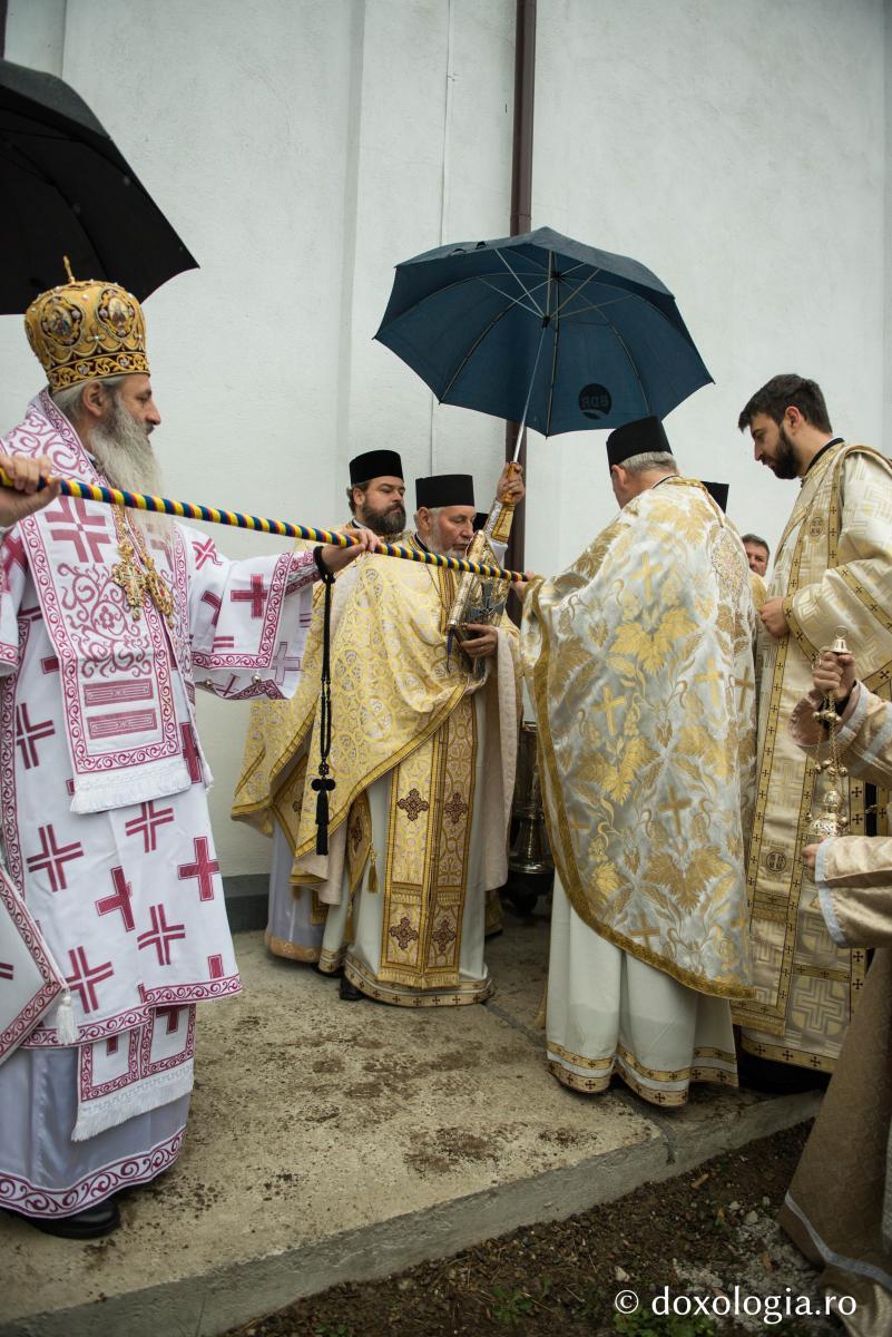 Slujba de Resfintire 11.10.2015