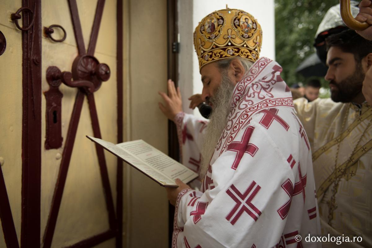 Slujba de Resfintire 11.10.2015