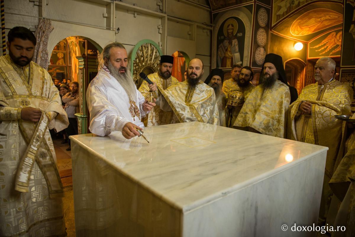 Slujba de Resfintire 11.10.2015